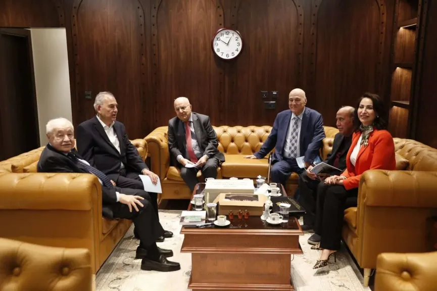 مجموعة طلال أبو غزالة العالمية تستقبل وفداً من مجموعة السلام العربي لبحث آفاق التعاون المشترك